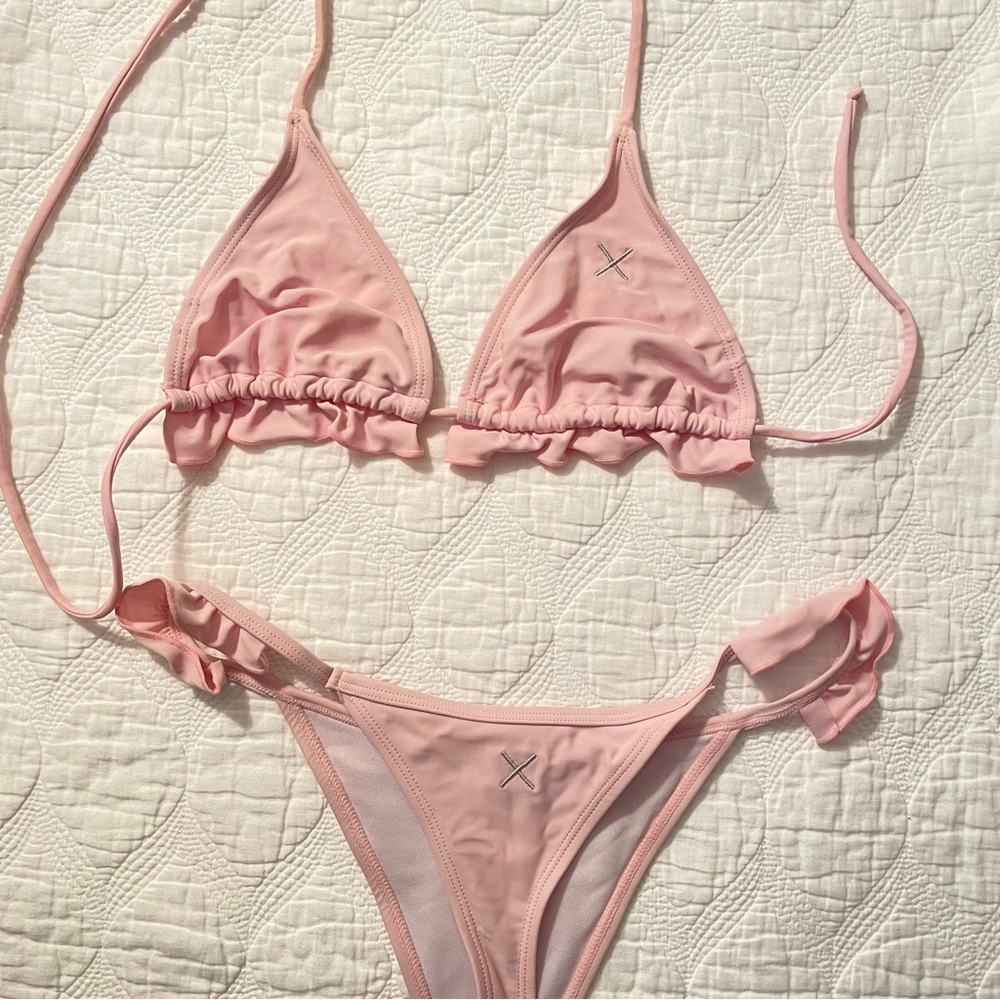 Light pink BoutineLa bikini set.👙